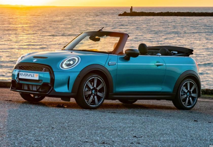 MINI Cooper Convertible Beach