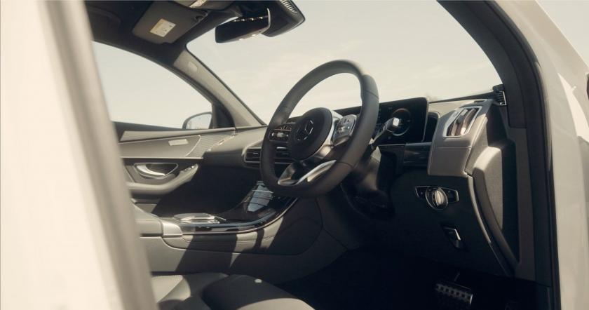 Mercedes-Benz EQC interior