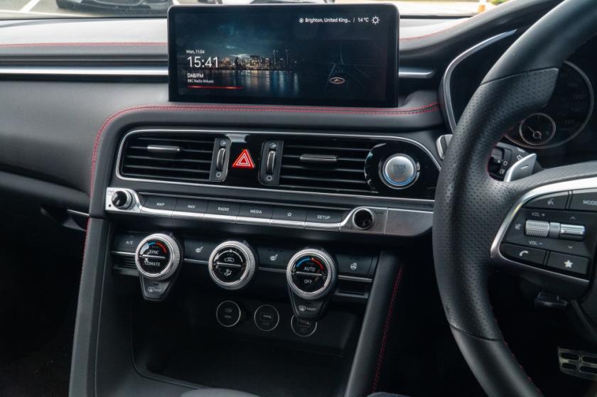 Genesis G70 Interior