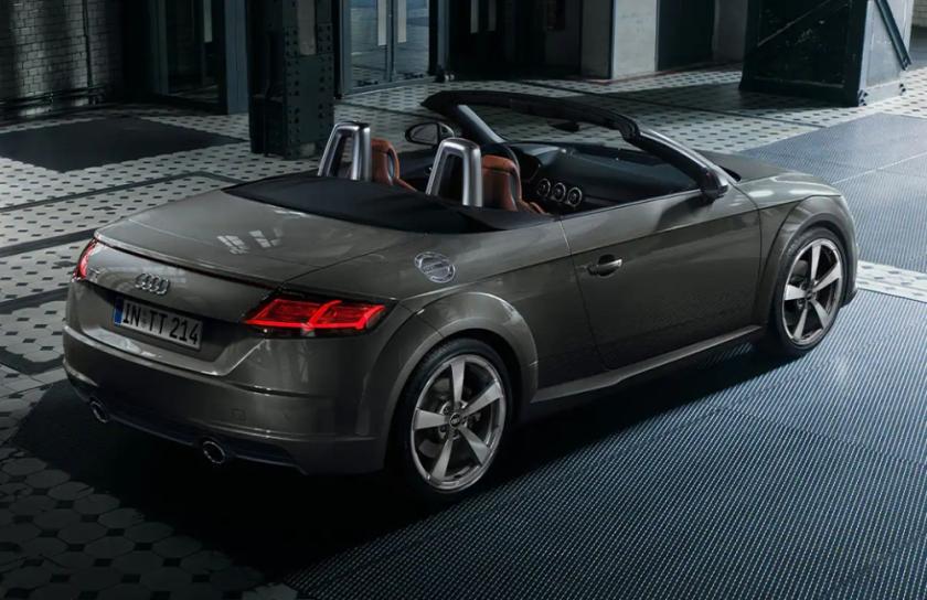 Audi TT Back