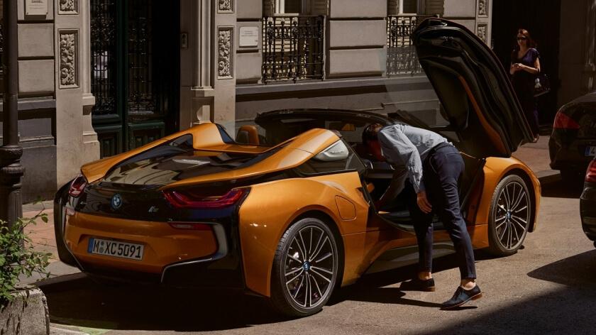 bmw i8 dihedral doors