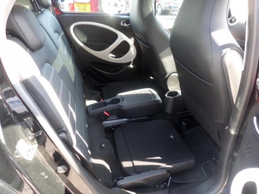 Blog / smart forfour back seats down