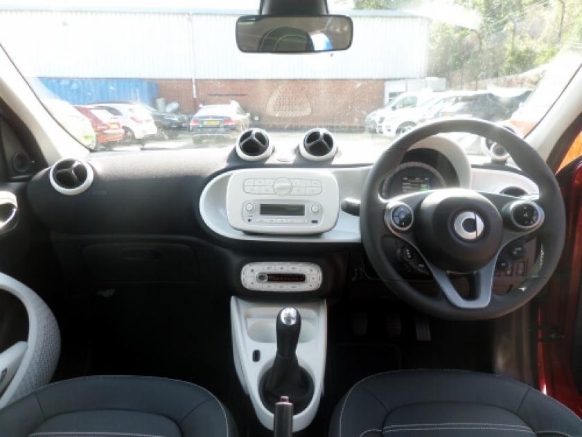 Blog / smart forfour front seats